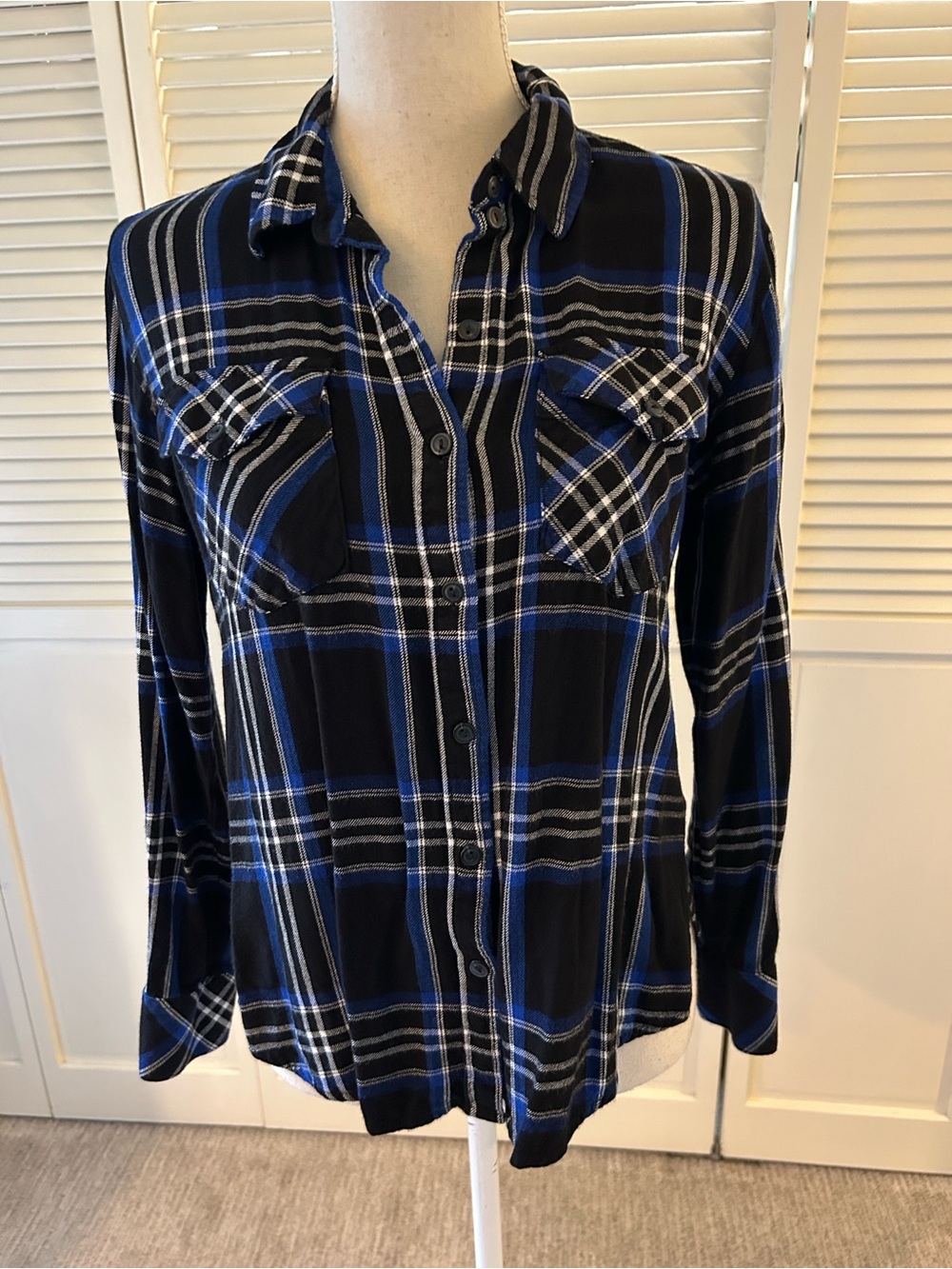 Sanctuary Black, Blue & White Plaid Button-Down Shirt